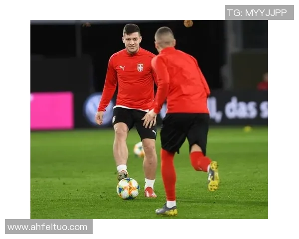 西安足球队的速度之谜:揭开足球巨献的神秘面纱 西安足球队的速度之谜:揭开足球巨献的神秘面纱